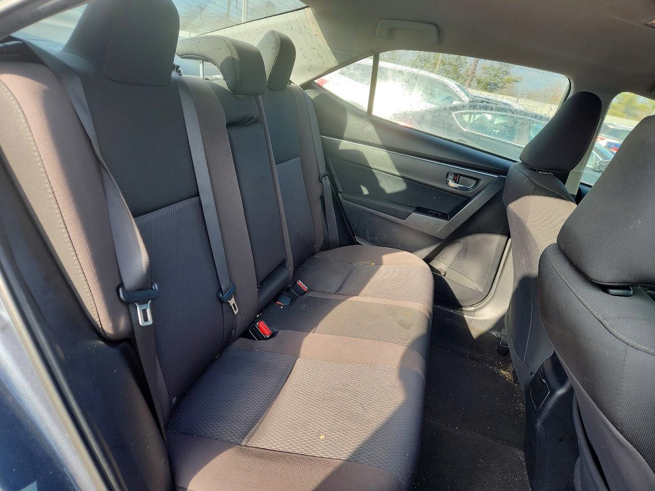2017 TOYOTA COROLLA L photo 9