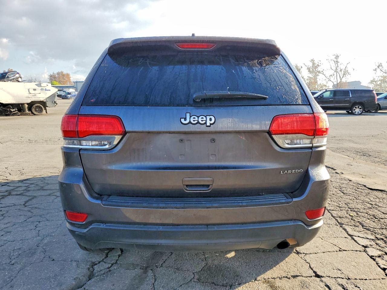 2015 JEEP GRAND CHEROKEE LAREDO photo 6