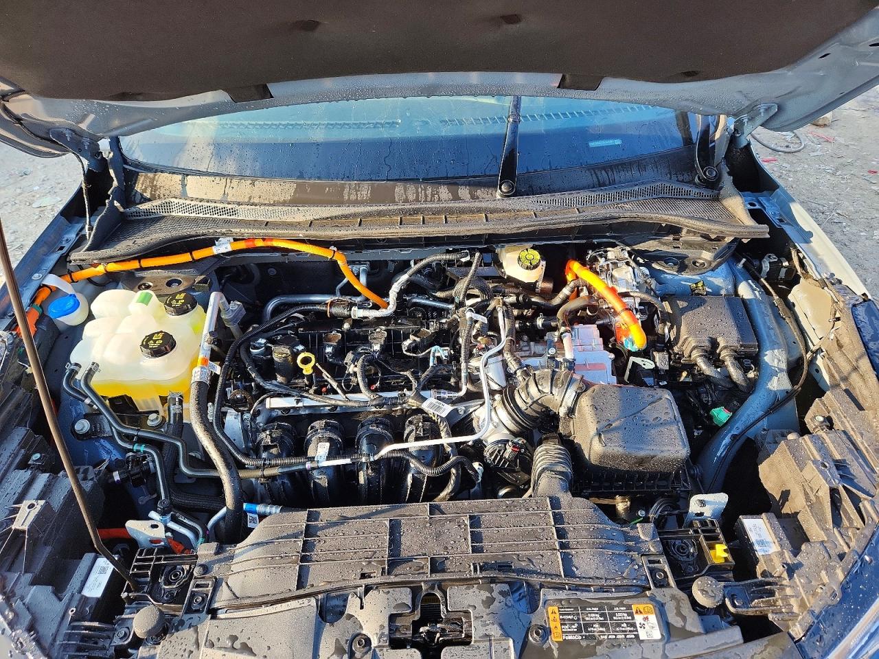2025 FORD ESCAPE ST LINE photo 12