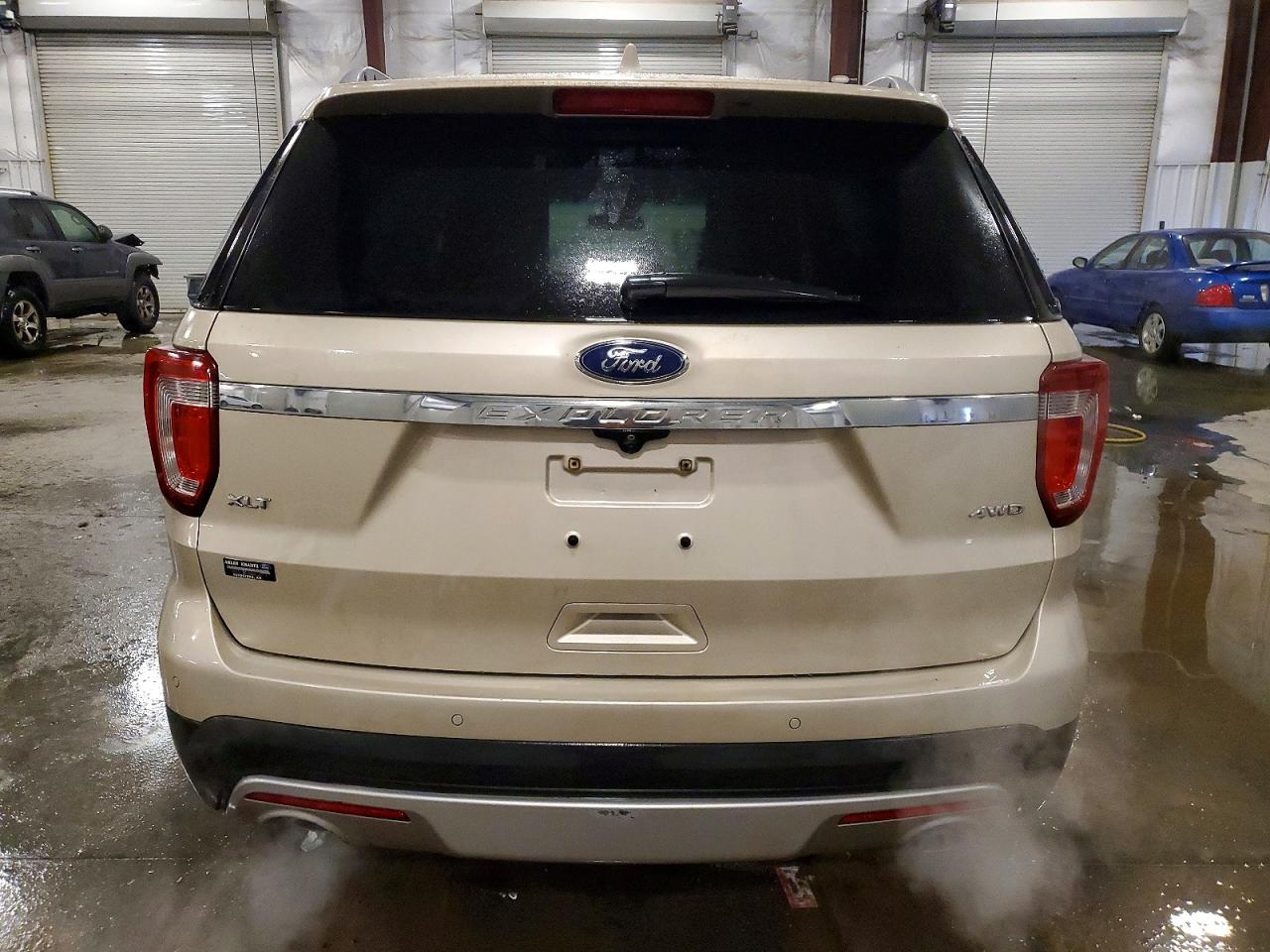2017 FORD EXPLORER XLT photo 11