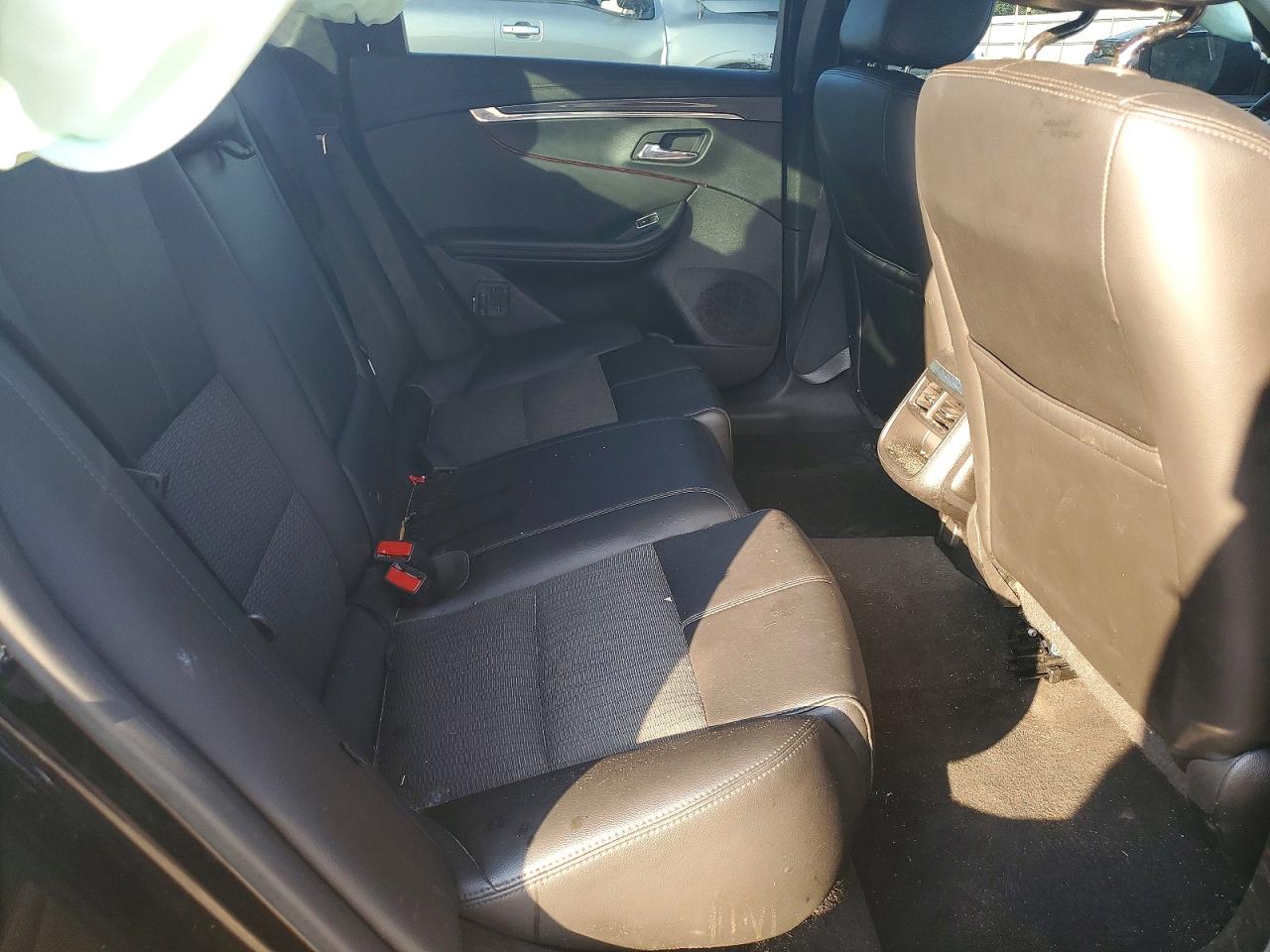 2018 CHEVROLET IMPALA LT photo 10