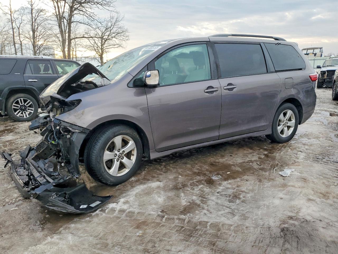 2020 TOYOTA SIENNA
