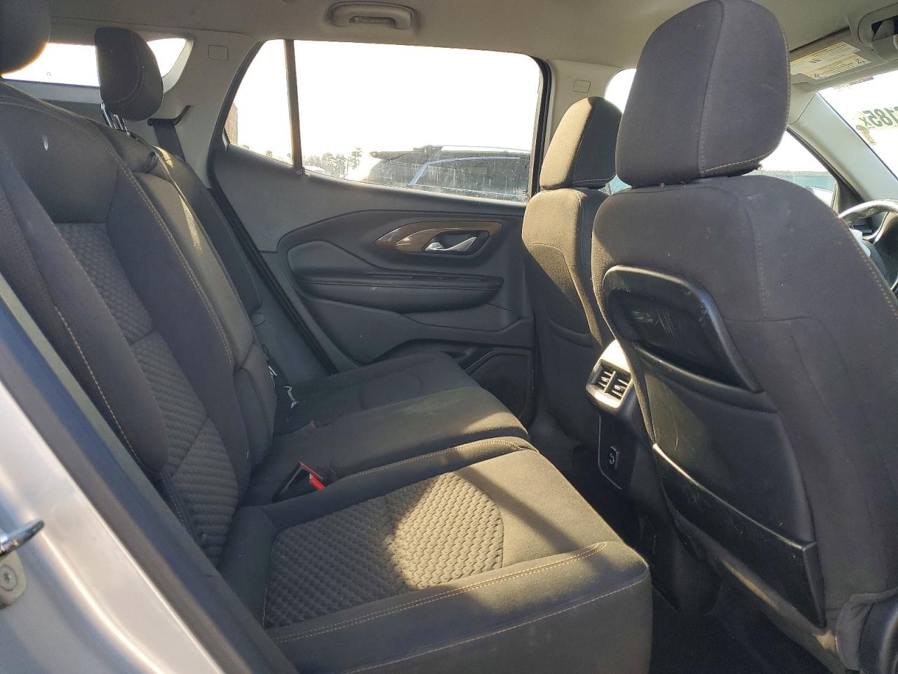 2018 GMC TERRAIN SLE photo 11
