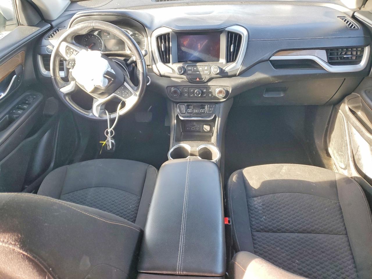 2018 GMC TERRAIN SLE photo 8