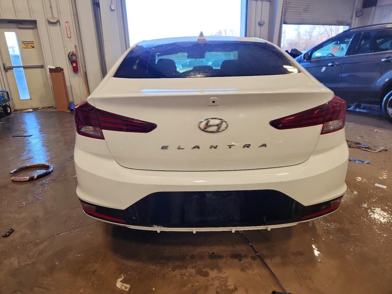 2020 HYUNDAI ELANTRA SEL photo 6