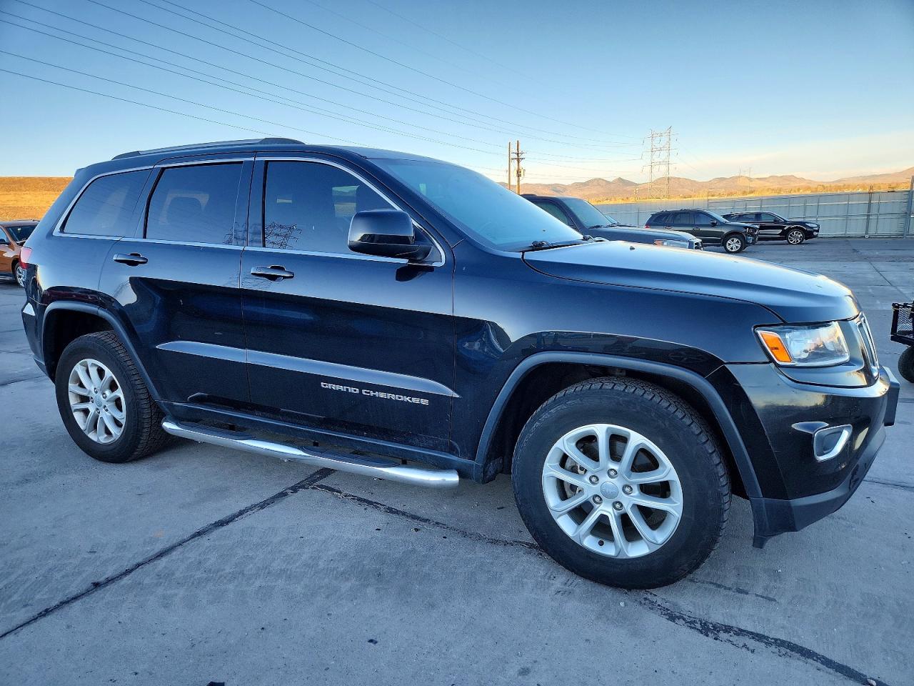 2014 JEEP GRAND CHEROKEE LAREDO photo 4