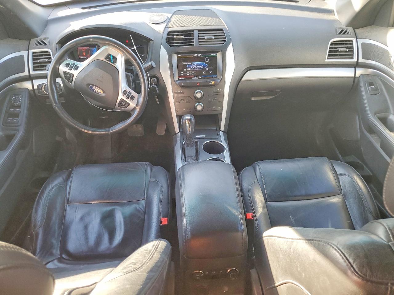 2013 FORD EXPLORER XLT photo 8