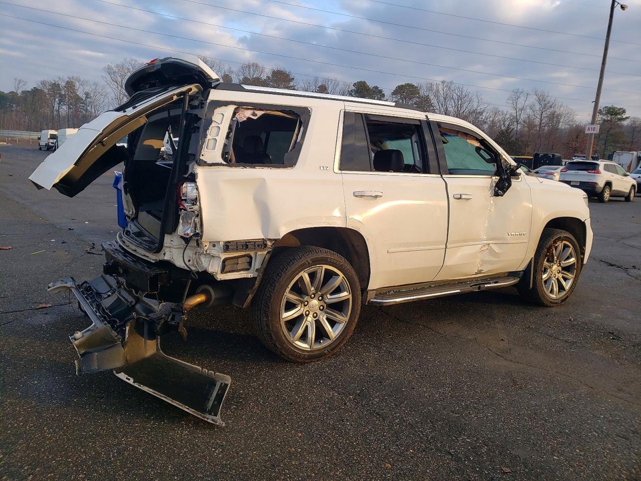 2015 CHEVROLET TAHOE K1500 LTZ photo 7