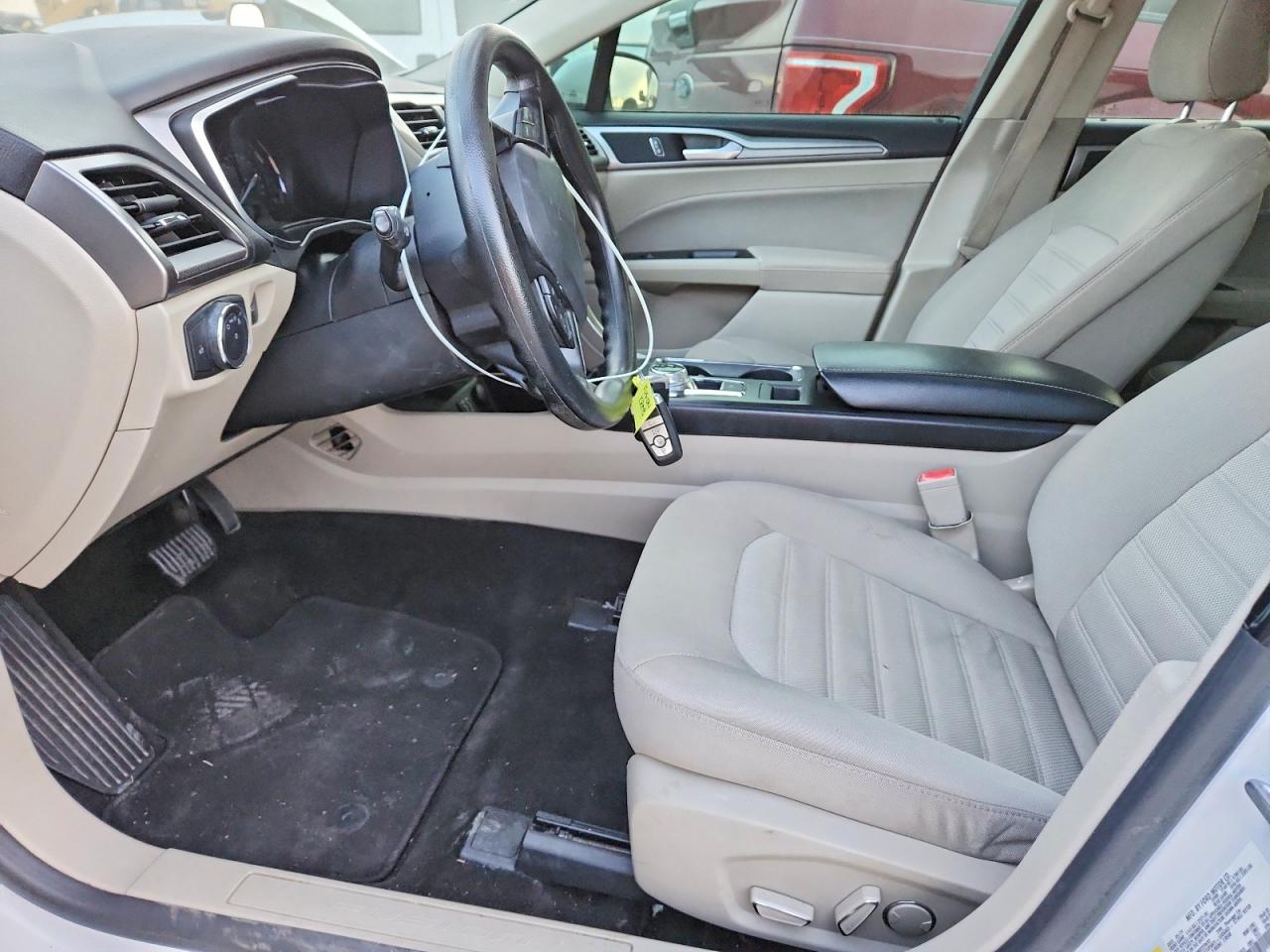 2019 FORD FUSION SE photo 7