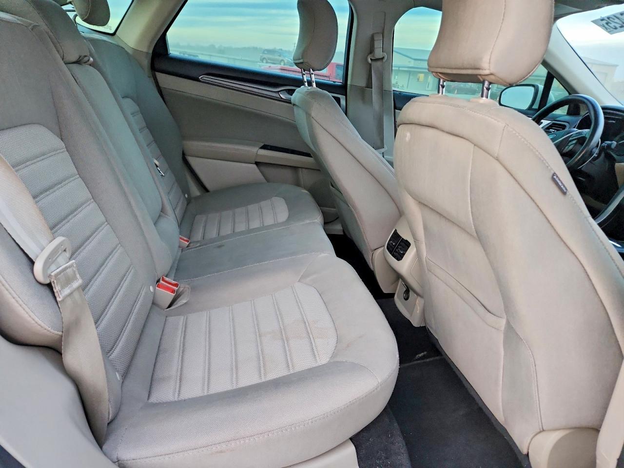 2019 FORD FUSION SE photo 10