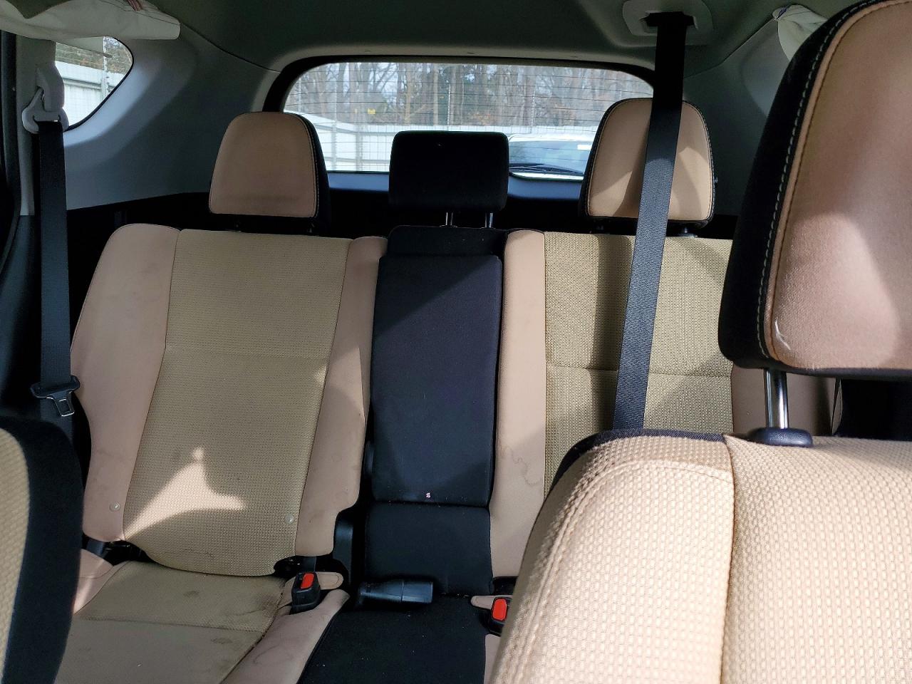 2018 TOYOTA RAV4 XLE photo 10