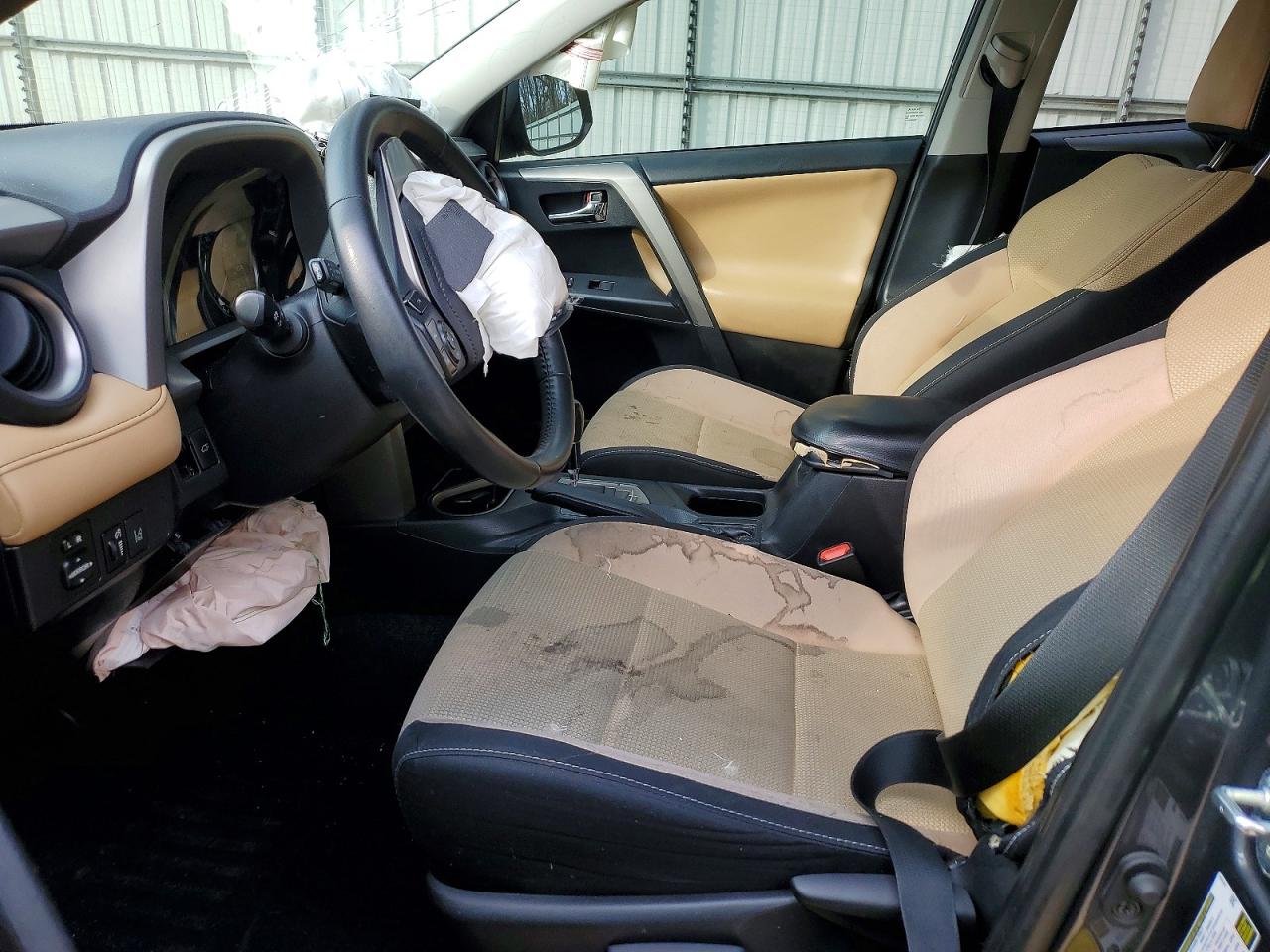 2018 TOYOTA RAV4 XLE photo 7