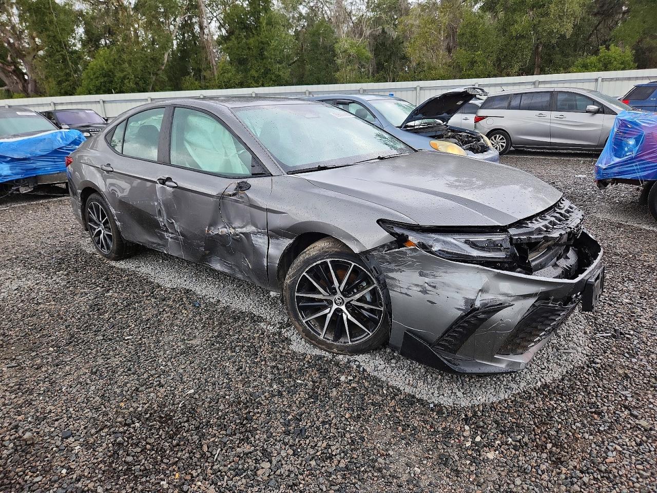 2025 TOYOTA CAMRY XSE photo 4
