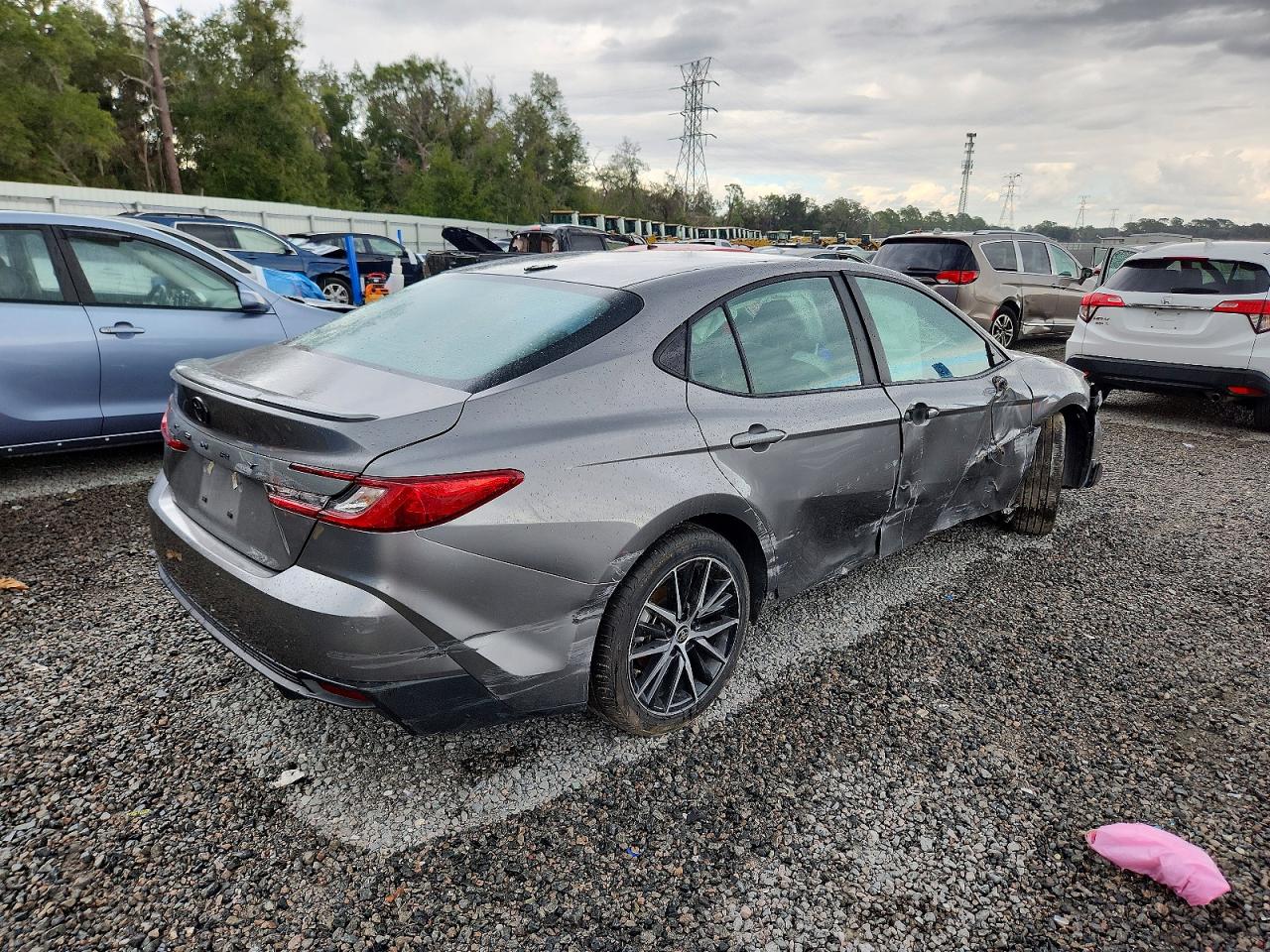 2025 TOYOTA CAMRY XSE photo 3
