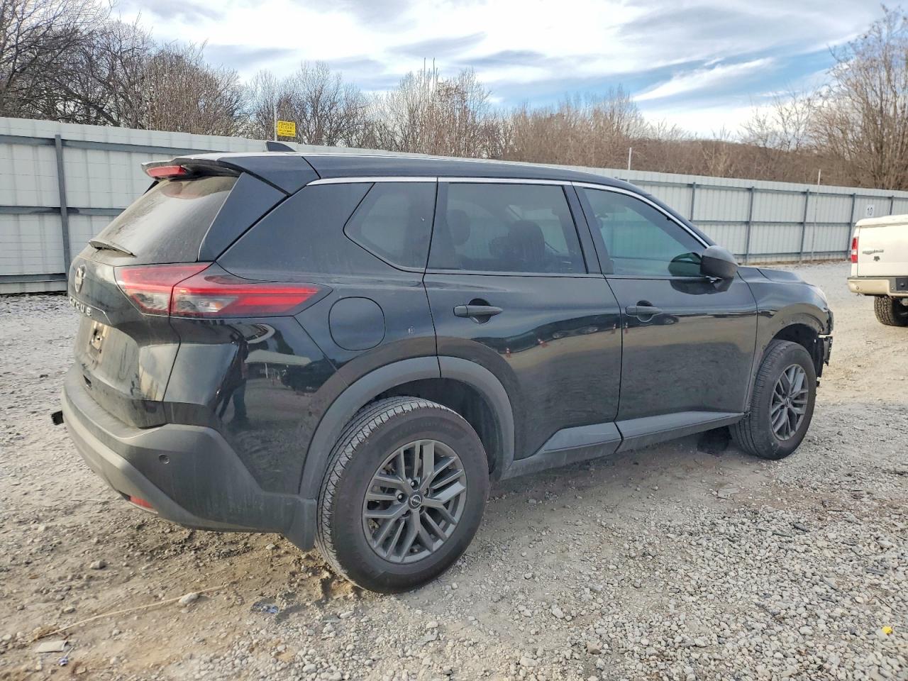 2023 NISSAN ROGUE S photo 3