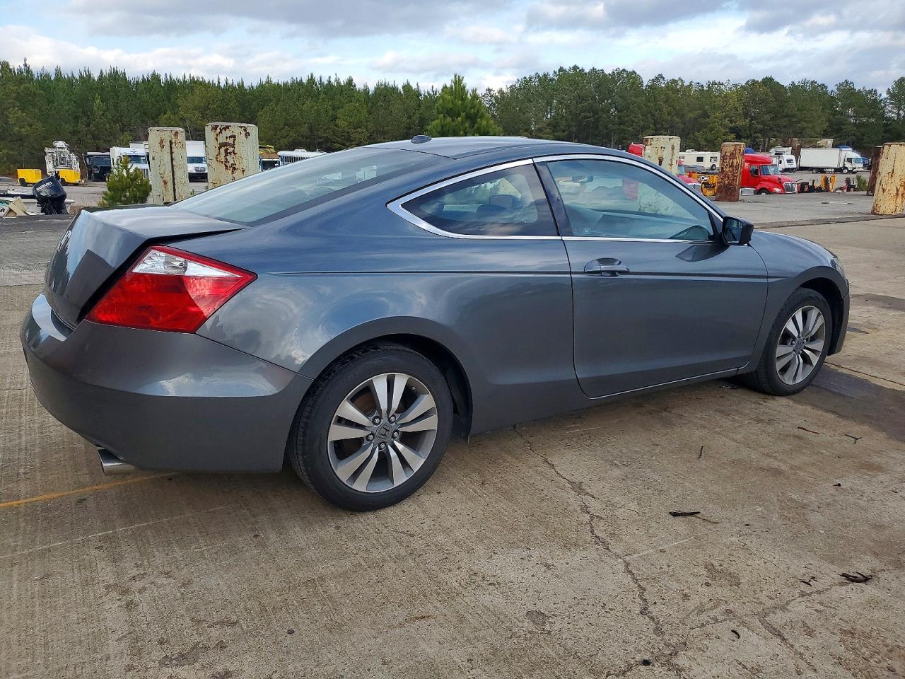 2009 HONDA ACCORD EXL photo 3