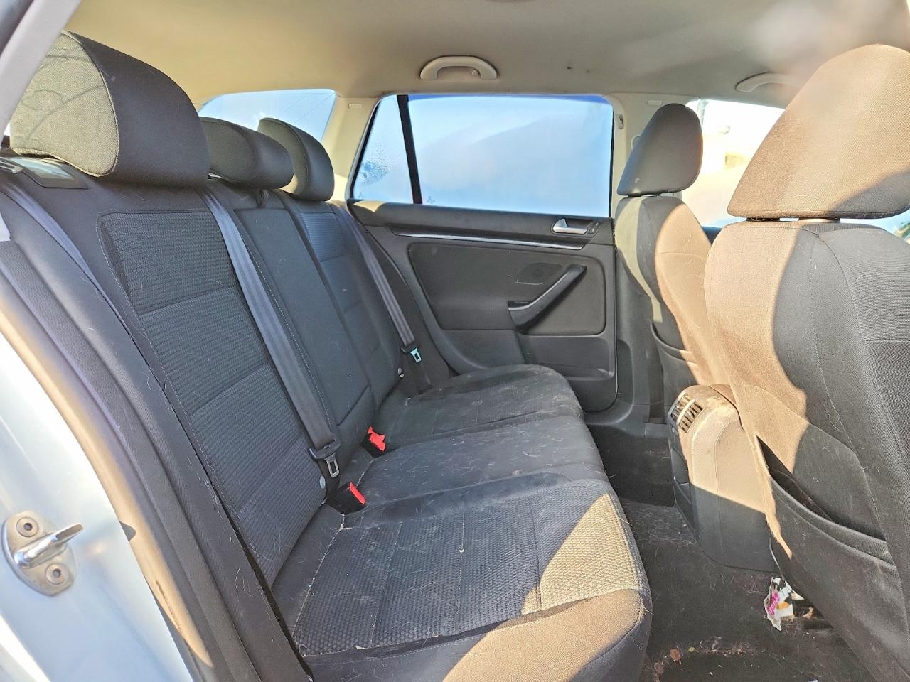 2014 VOLKSWAGEN JETTA S photo 10