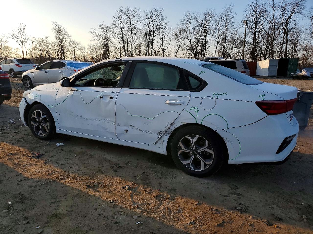 2019 KIA FORTE FE photo 2