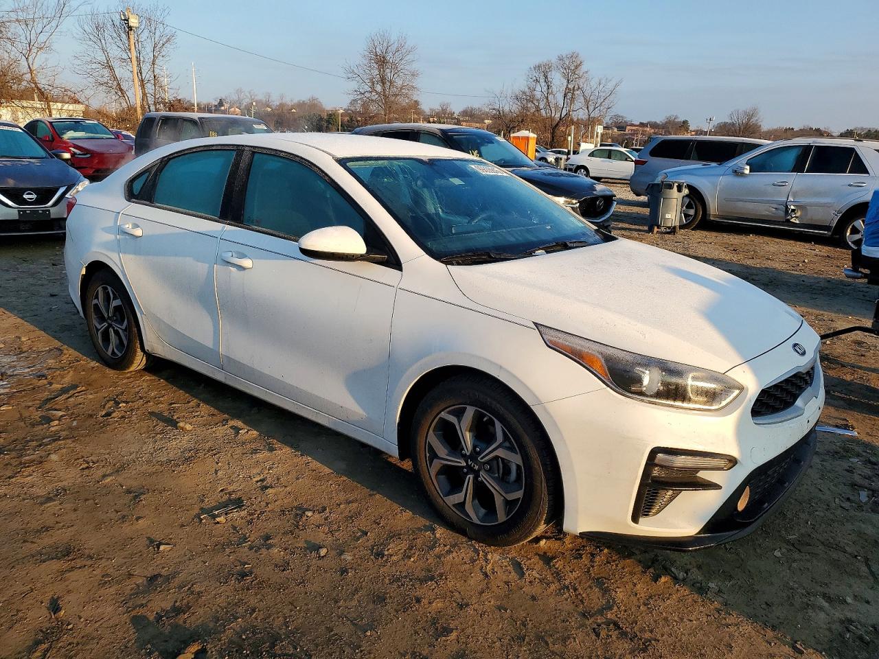 2019 KIA FORTE FE photo 4