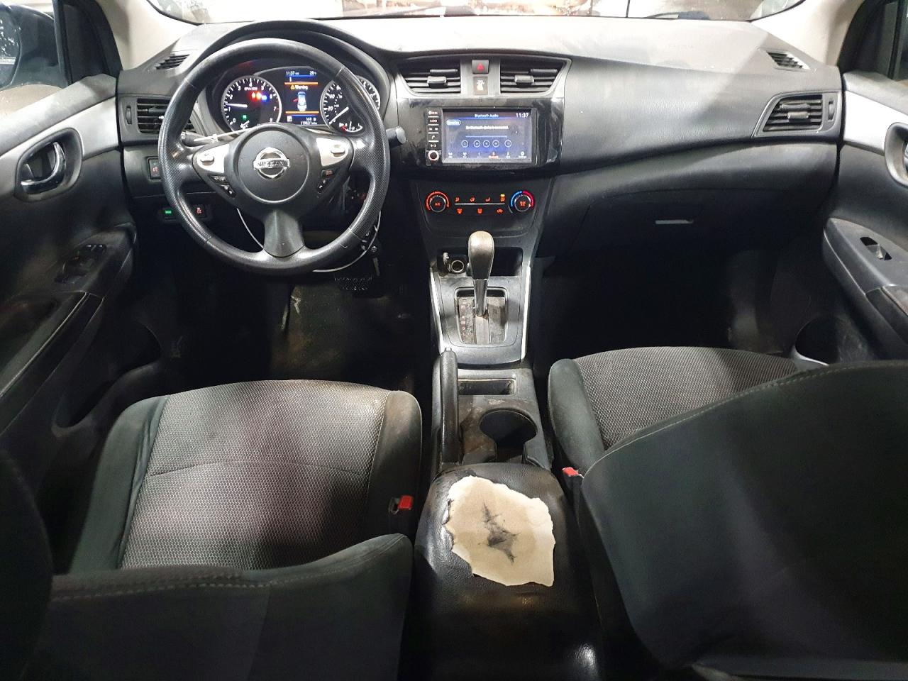 2019 NISSAN SENTRA S photo 8