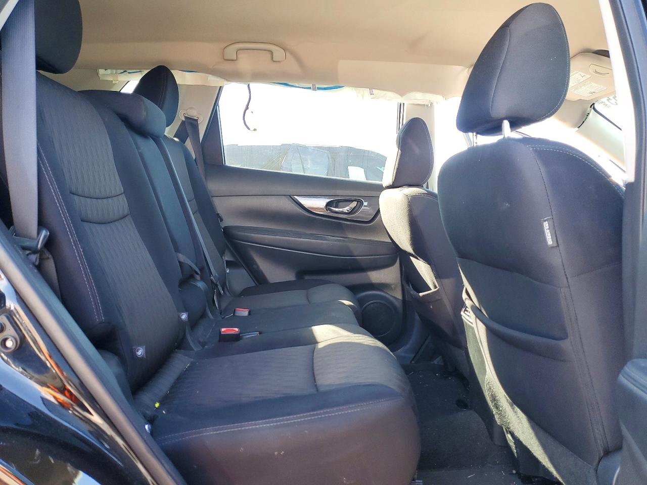 2017 NISSAN ROGUE SV photo 11
