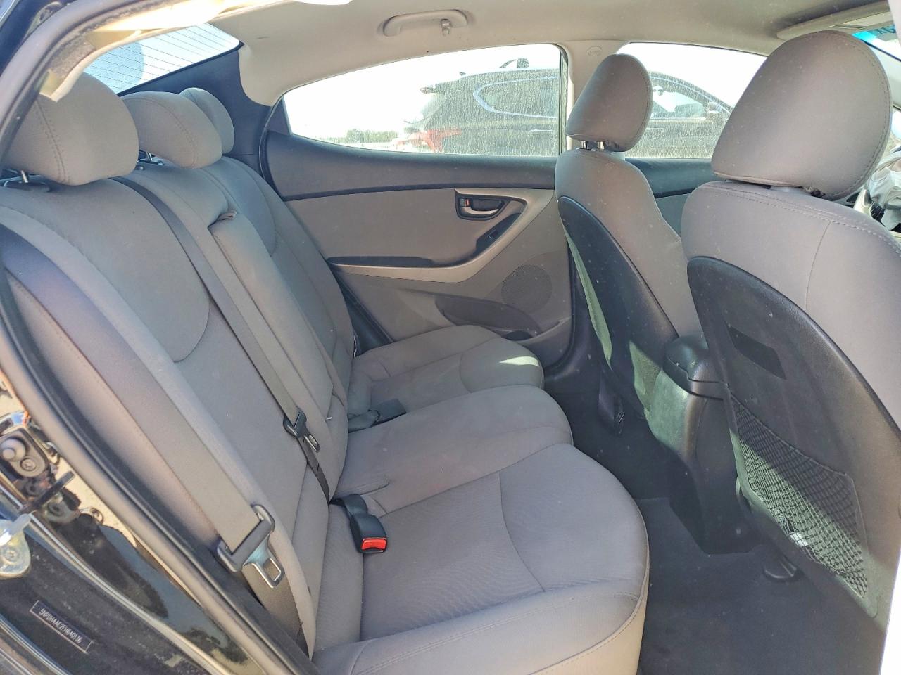 2015 HYUNDAI ELANTRA SE photo 10