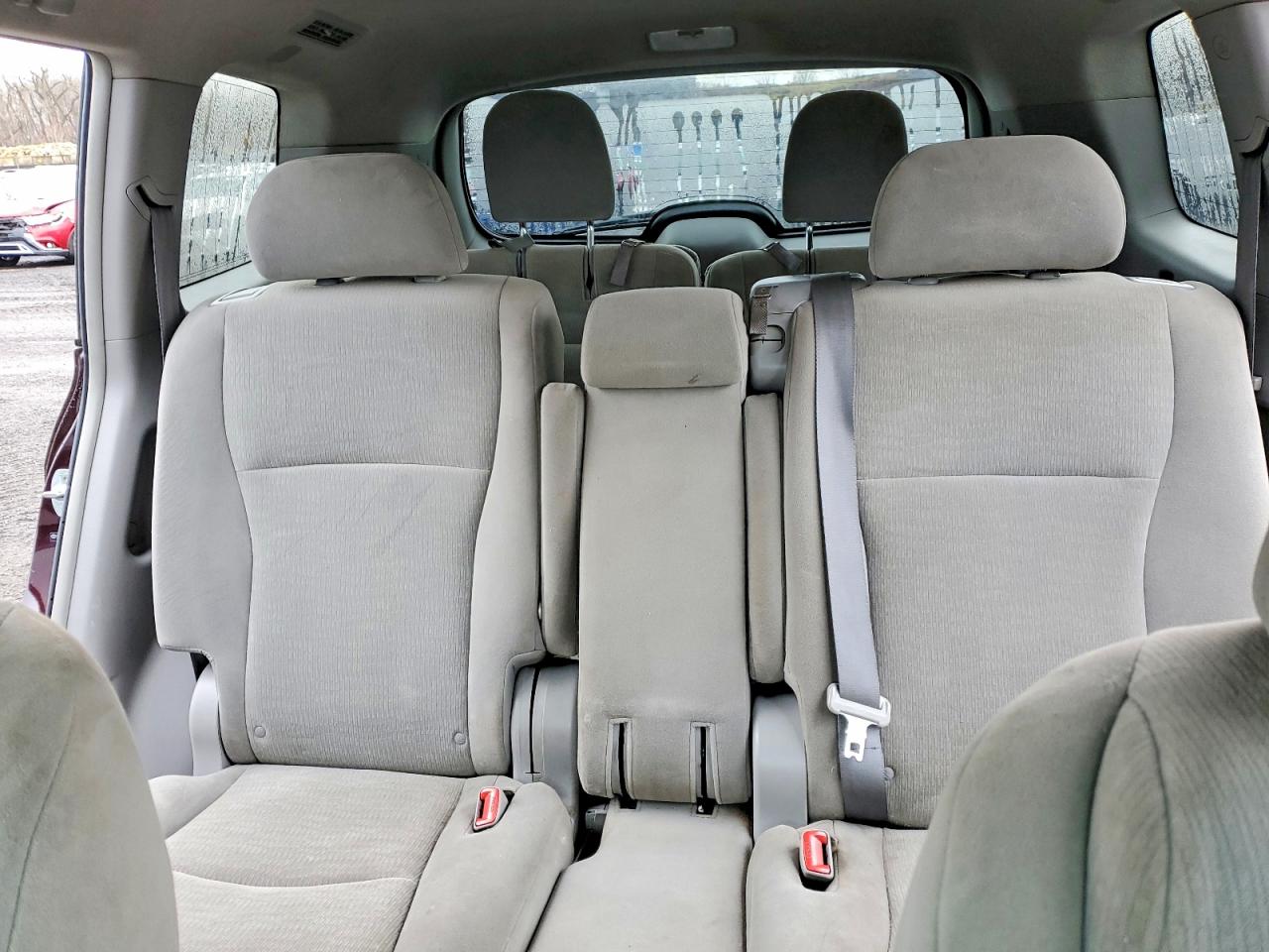 2013 TOYOTA HIGHLANDER BASE photo 10