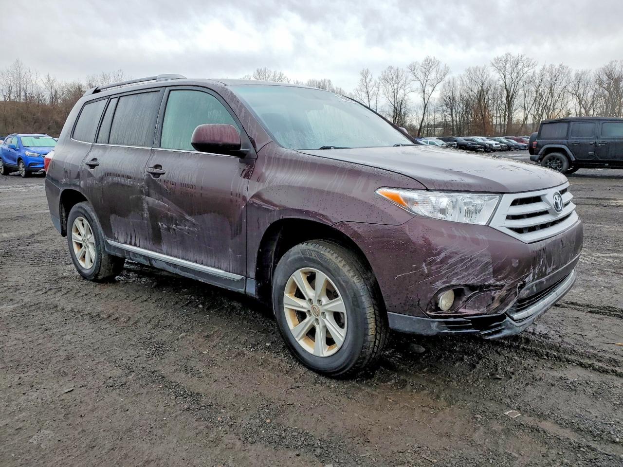 2013 TOYOTA HIGHLANDER BASE photo 4