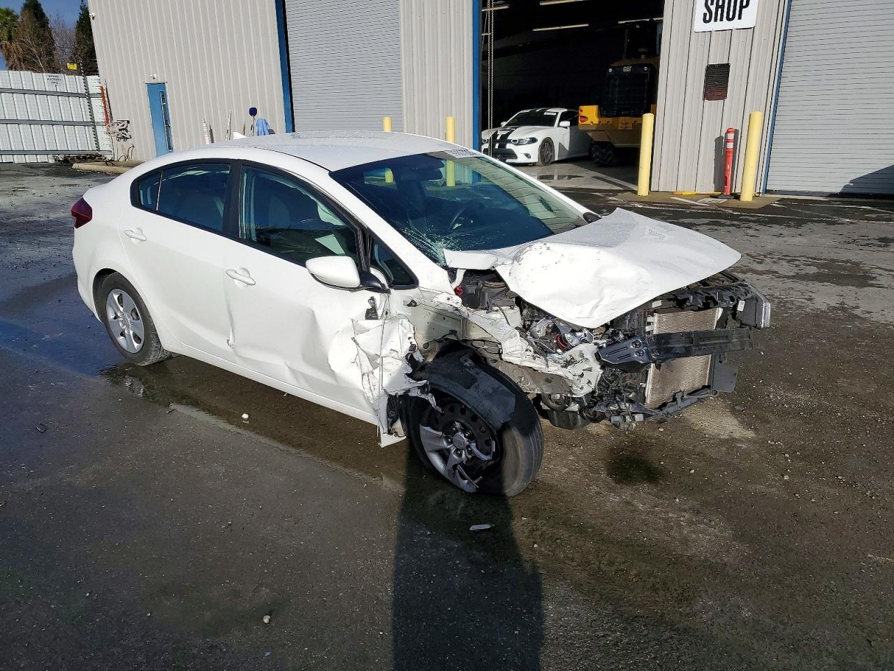 2018 KIA FORTE LX photo 4