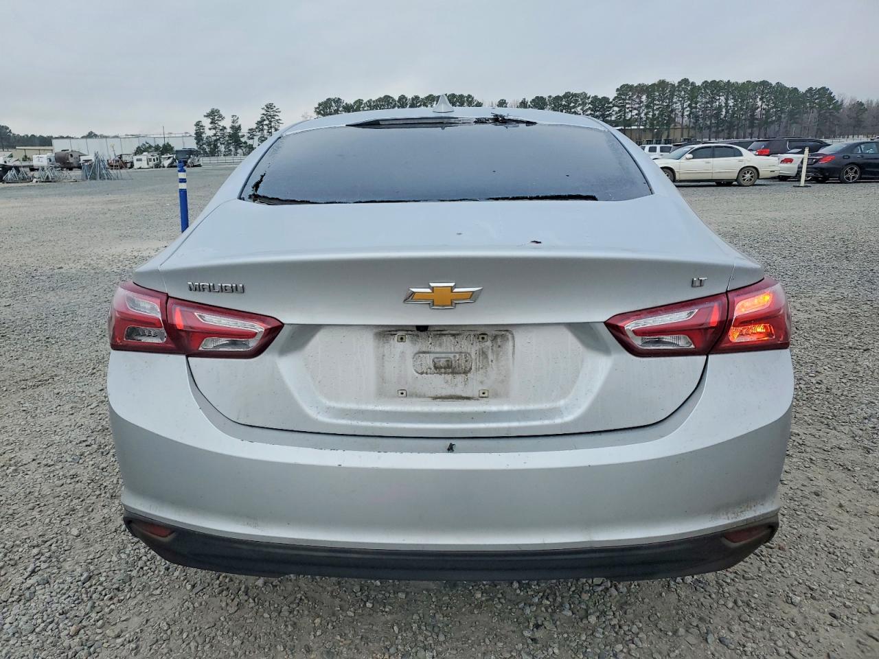 2022 CHEVROLET MALIBU LT photo 6