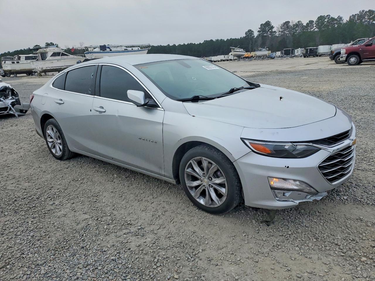 2022 CHEVROLET MALIBU LT photo 4