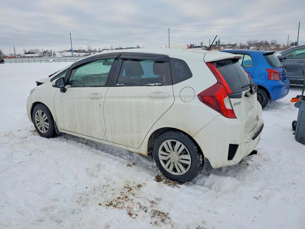2015 HONDA FIT LX photo 2