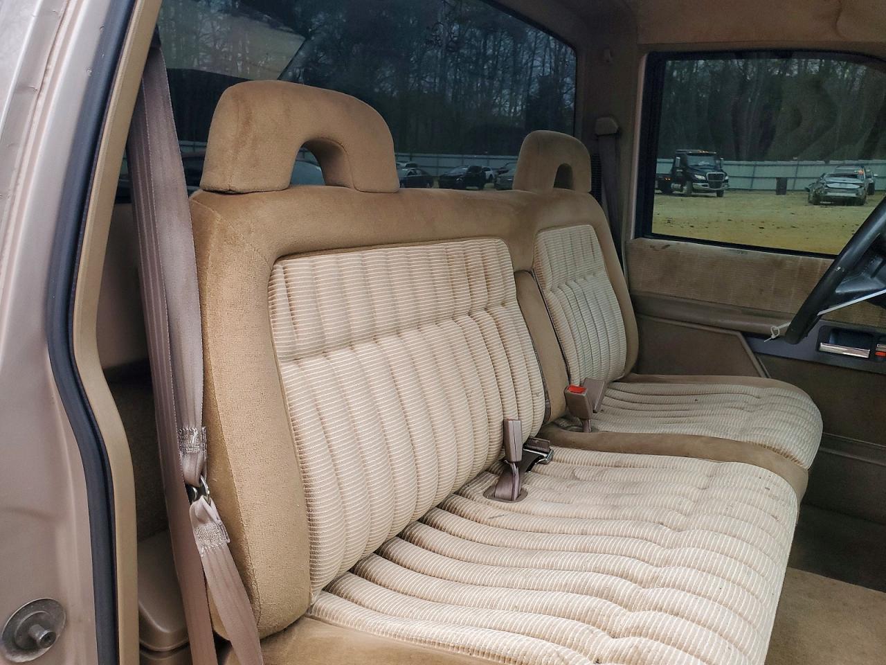 1993 CHEVROLET GMT-400 C1500 photo 10
