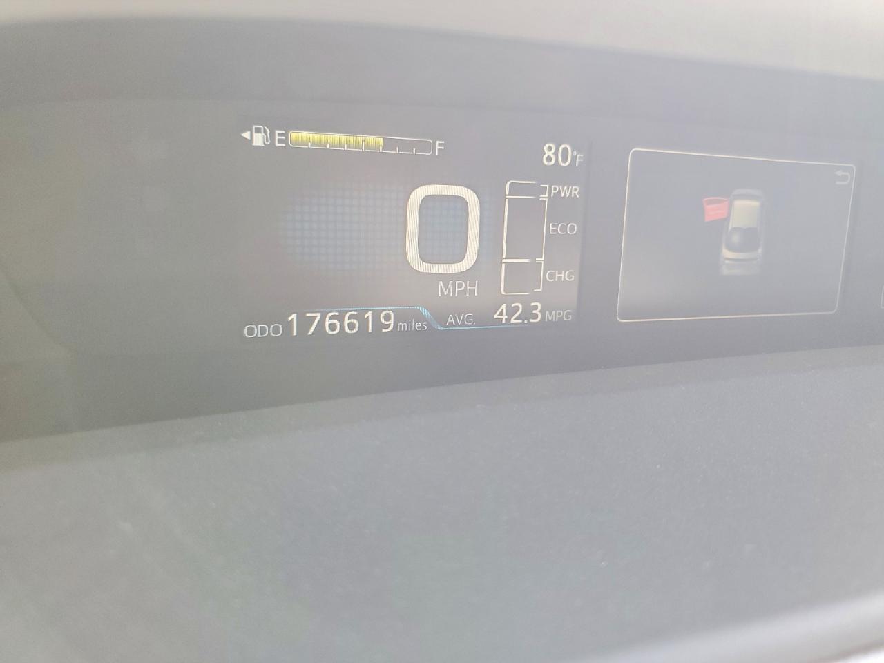 2016 TOYOTA PRIUS photo 9