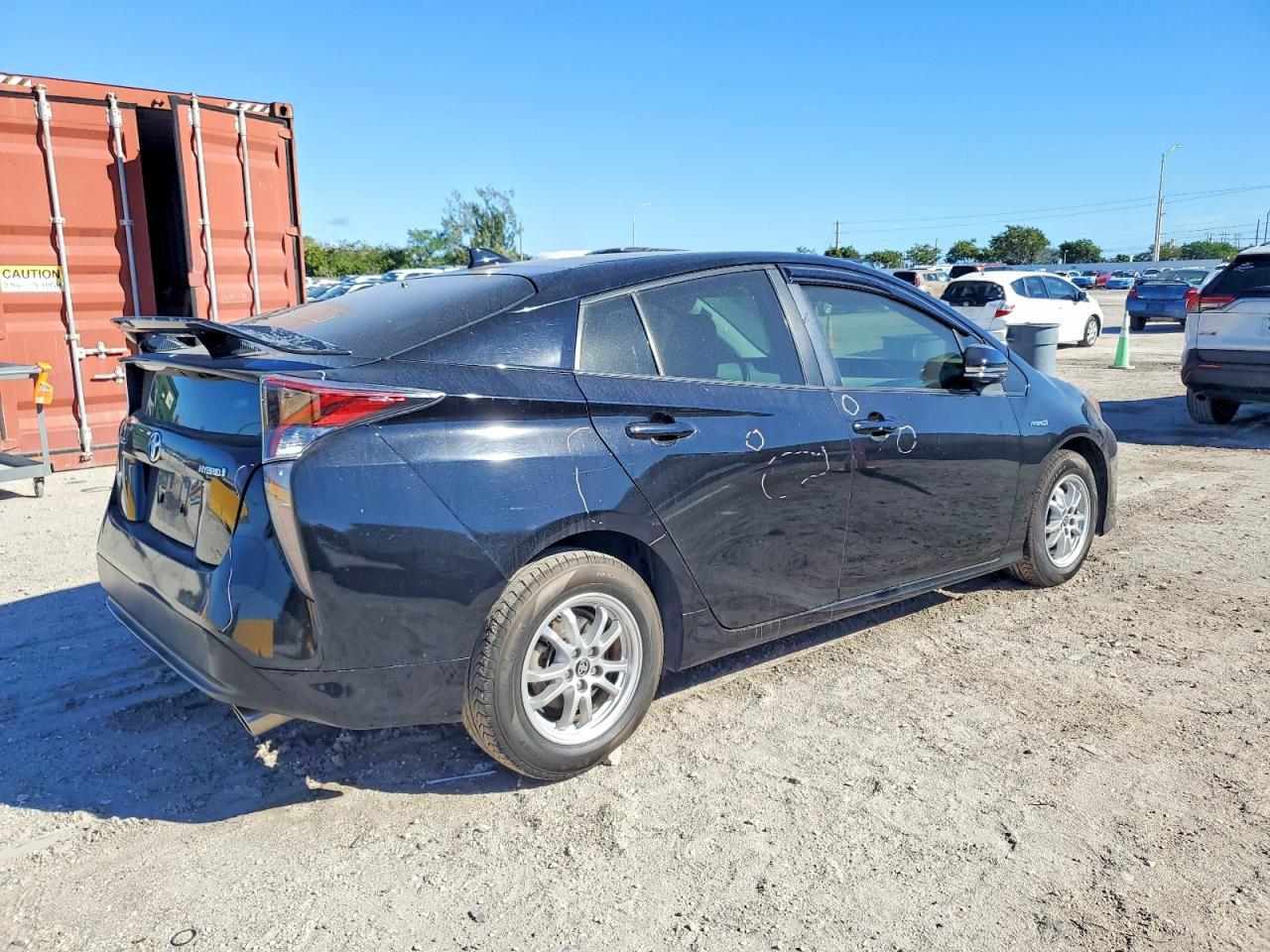 2016 TOYOTA PRIUS photo 3