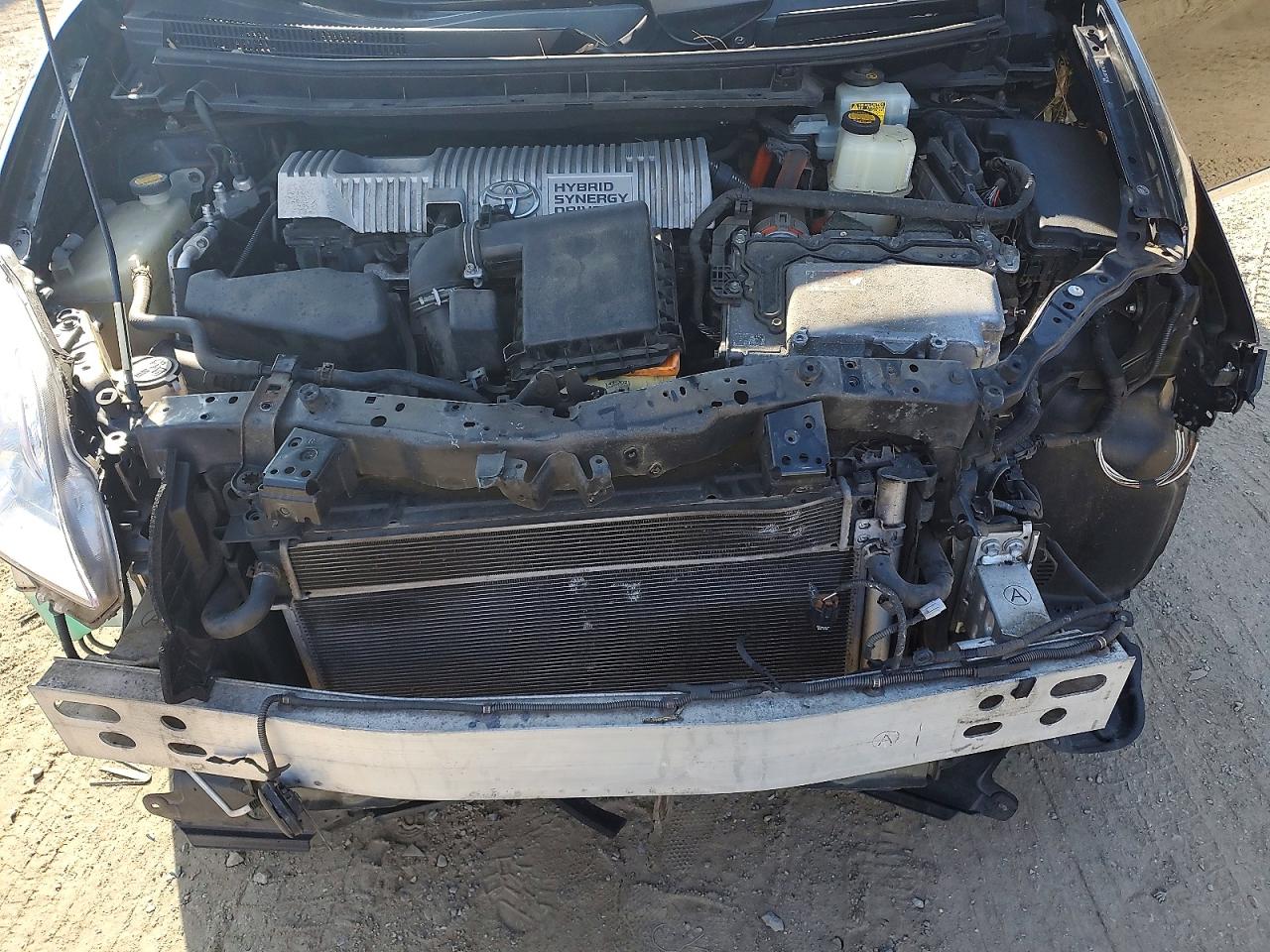 2012 TOYOTA PRIUS TWO photo 11