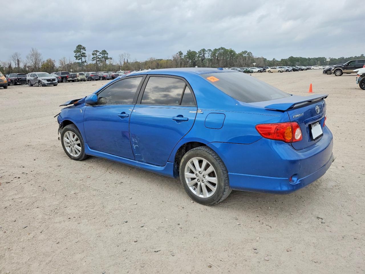 2010 TOYOTA COROLLA BASE photo 2