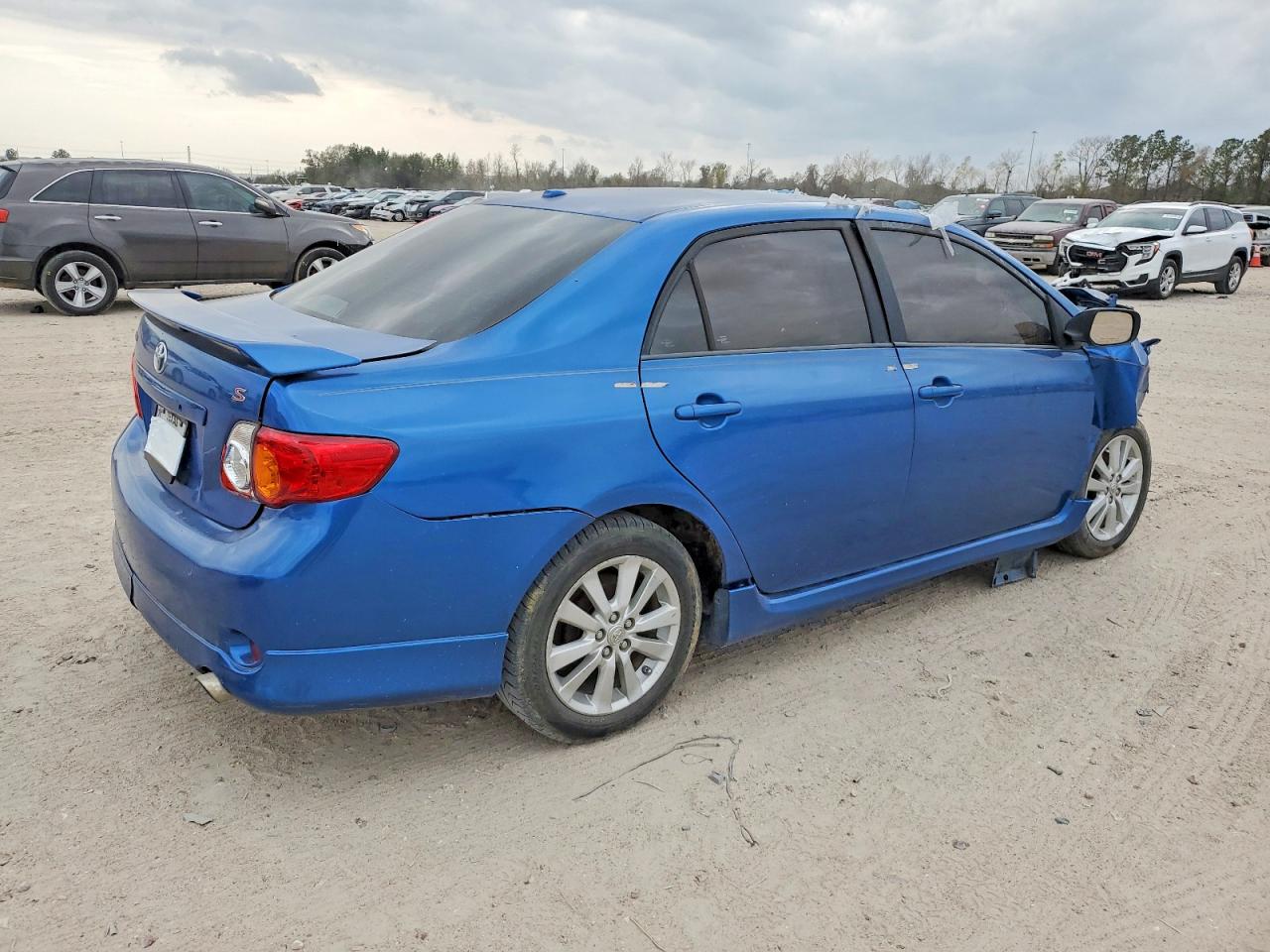 2010 TOYOTA COROLLA BASE photo 3