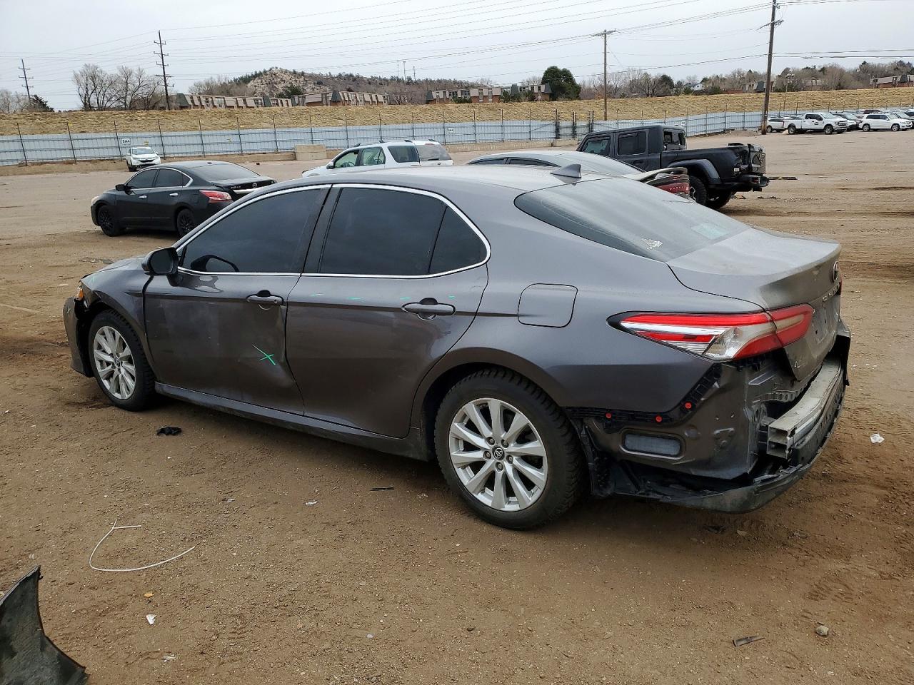 2019 TOYOTA CAMRY L photo 2