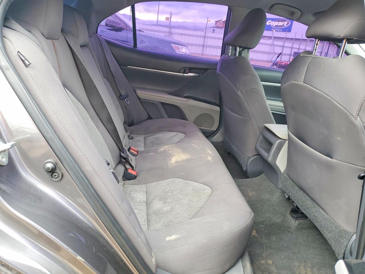 2019 TOYOTA CAMRY L photo 10