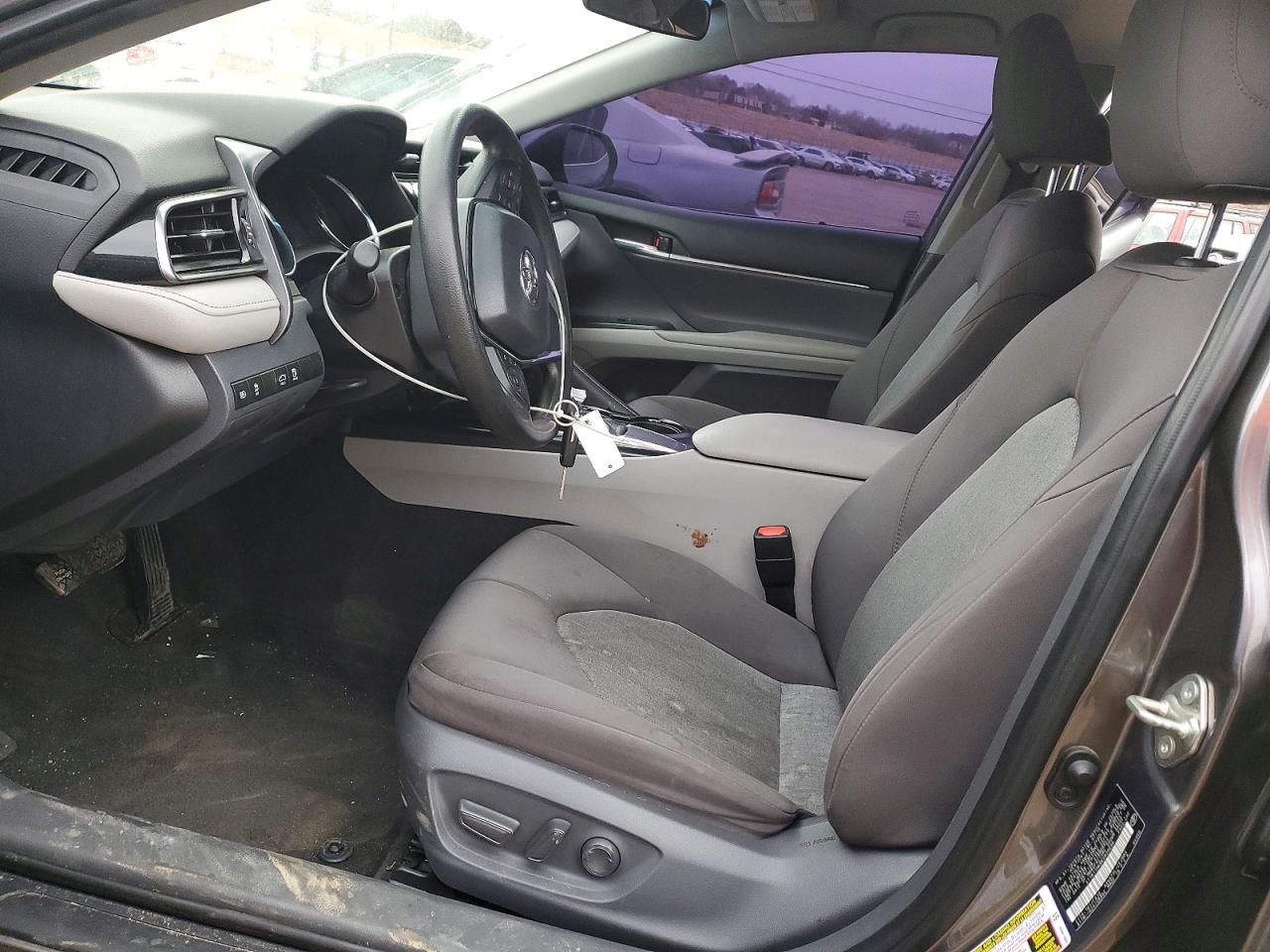2019 TOYOTA CAMRY L photo 7