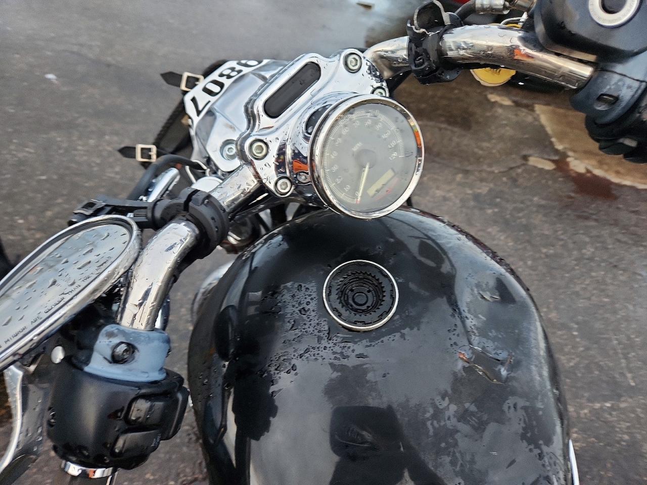 2013 HARLEY-DAVIDSON XL1200 C photo 7