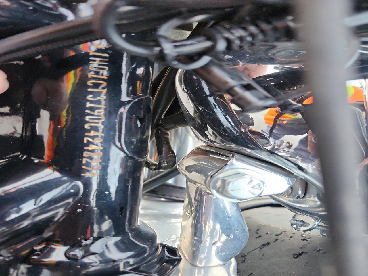 2013 HARLEY-DAVIDSON XL1200 C photo 8