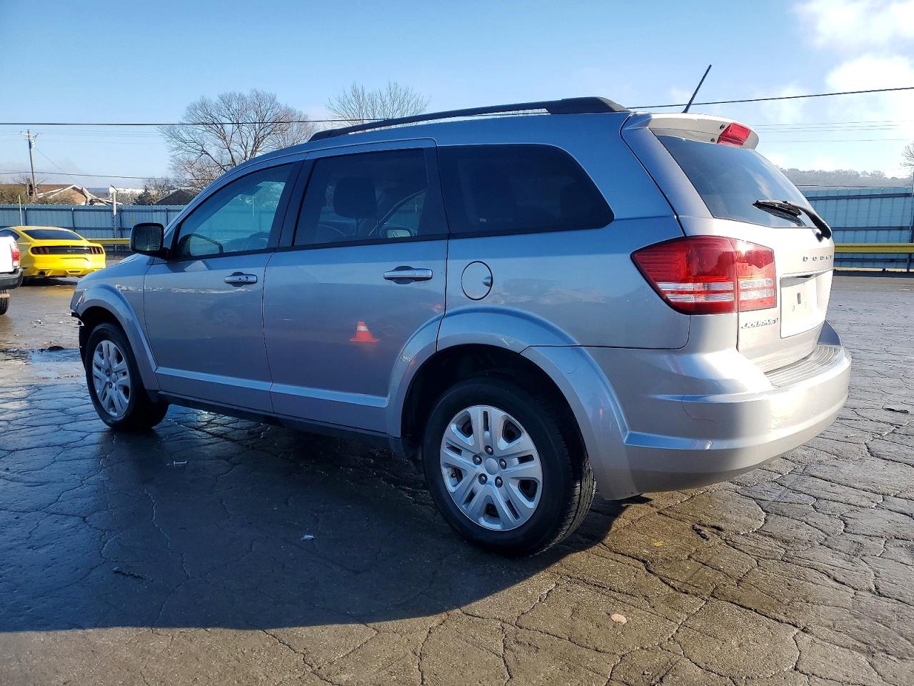 2018 DODGE JOURNEY SE photo 2