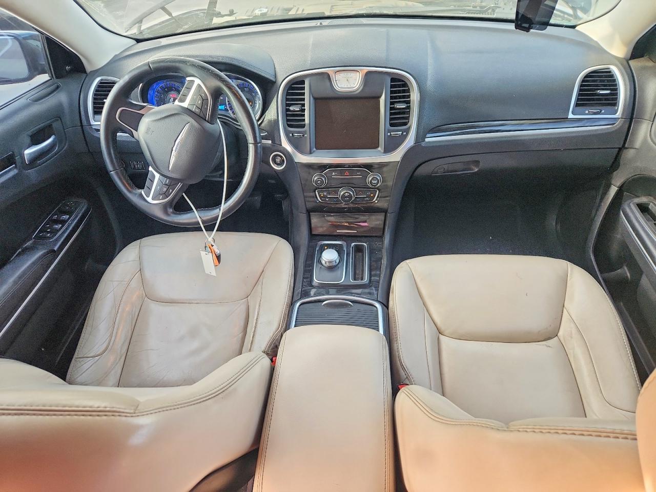 2016 CHRYSLER 300 LIMITED photo 15