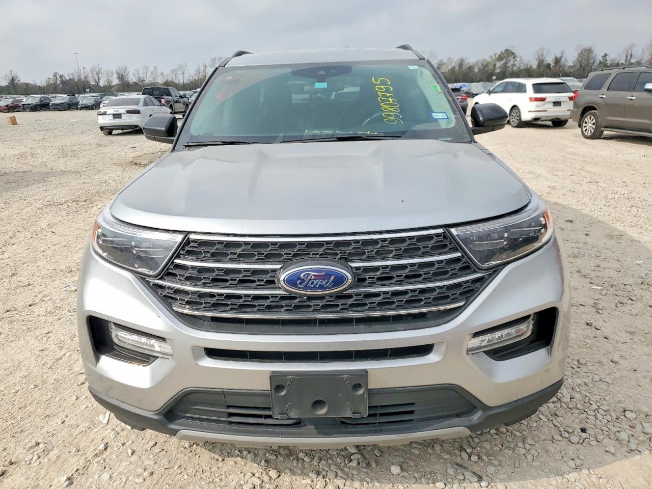 2024 FORD EXPLORER XLT photo 5