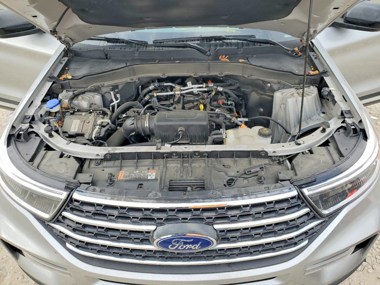 2024 FORD EXPLORER XLT photo 12