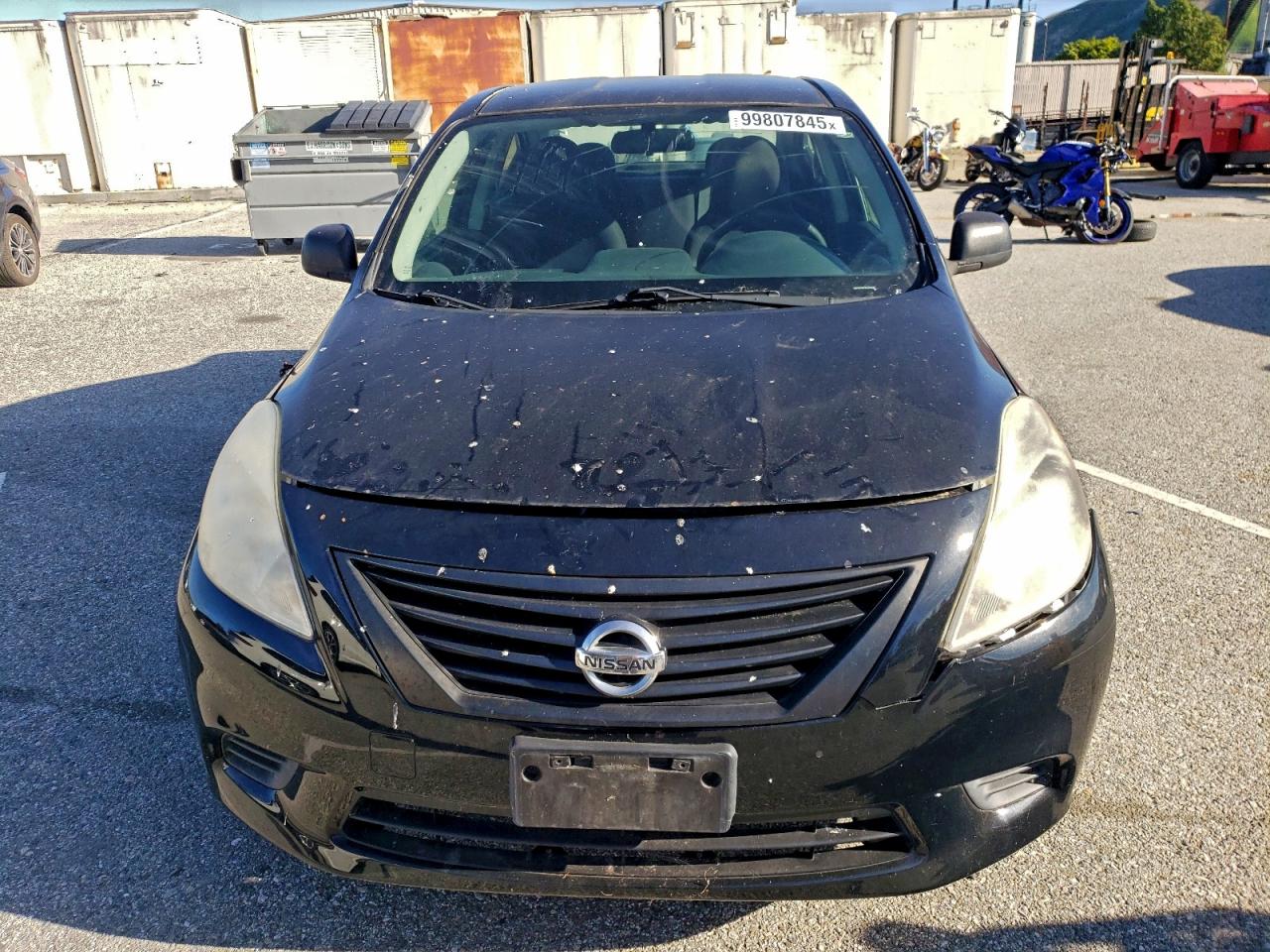 2014 NISSAN VERSA S photo 5