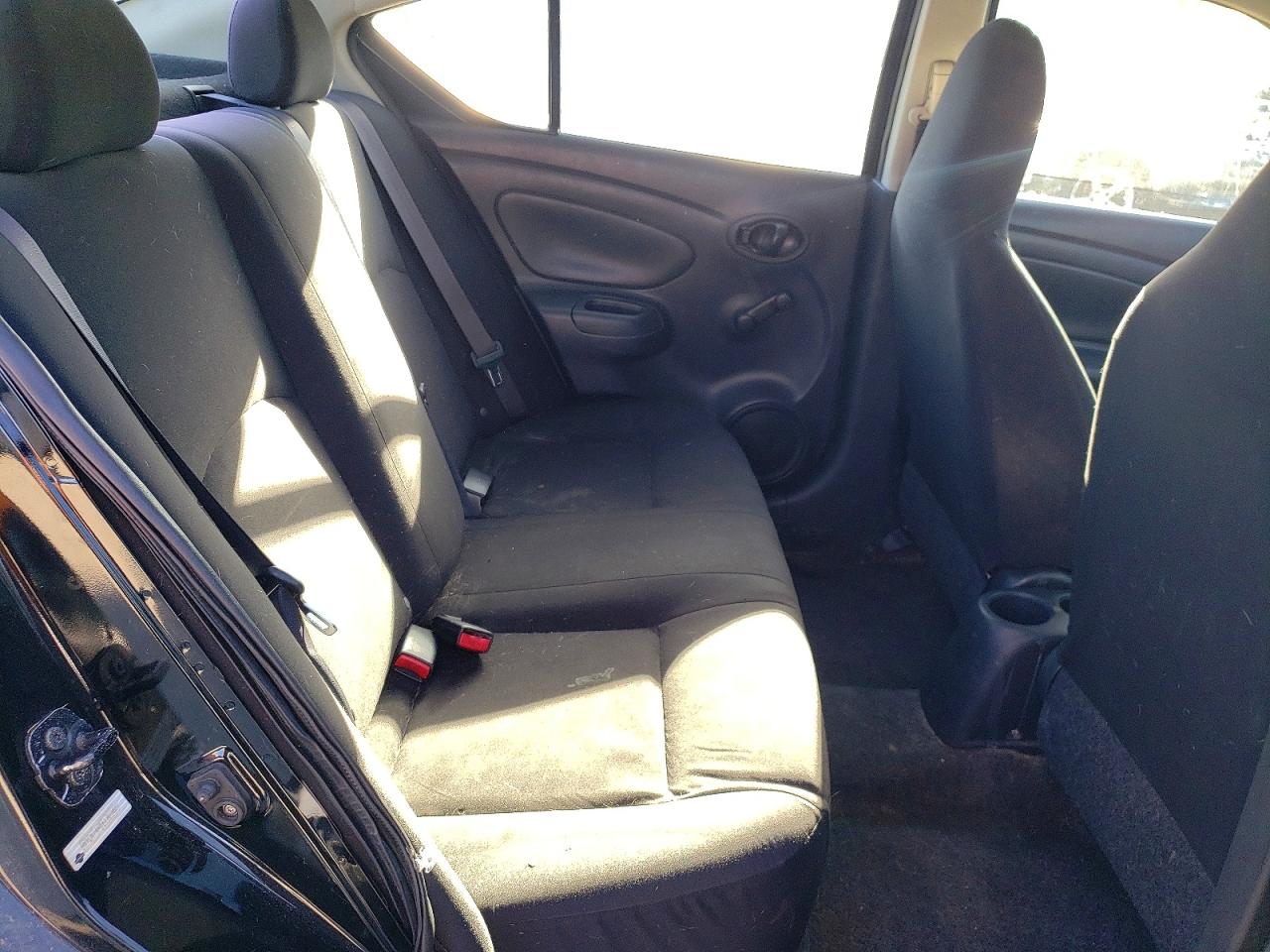 2014 NISSAN VERSA S photo 10