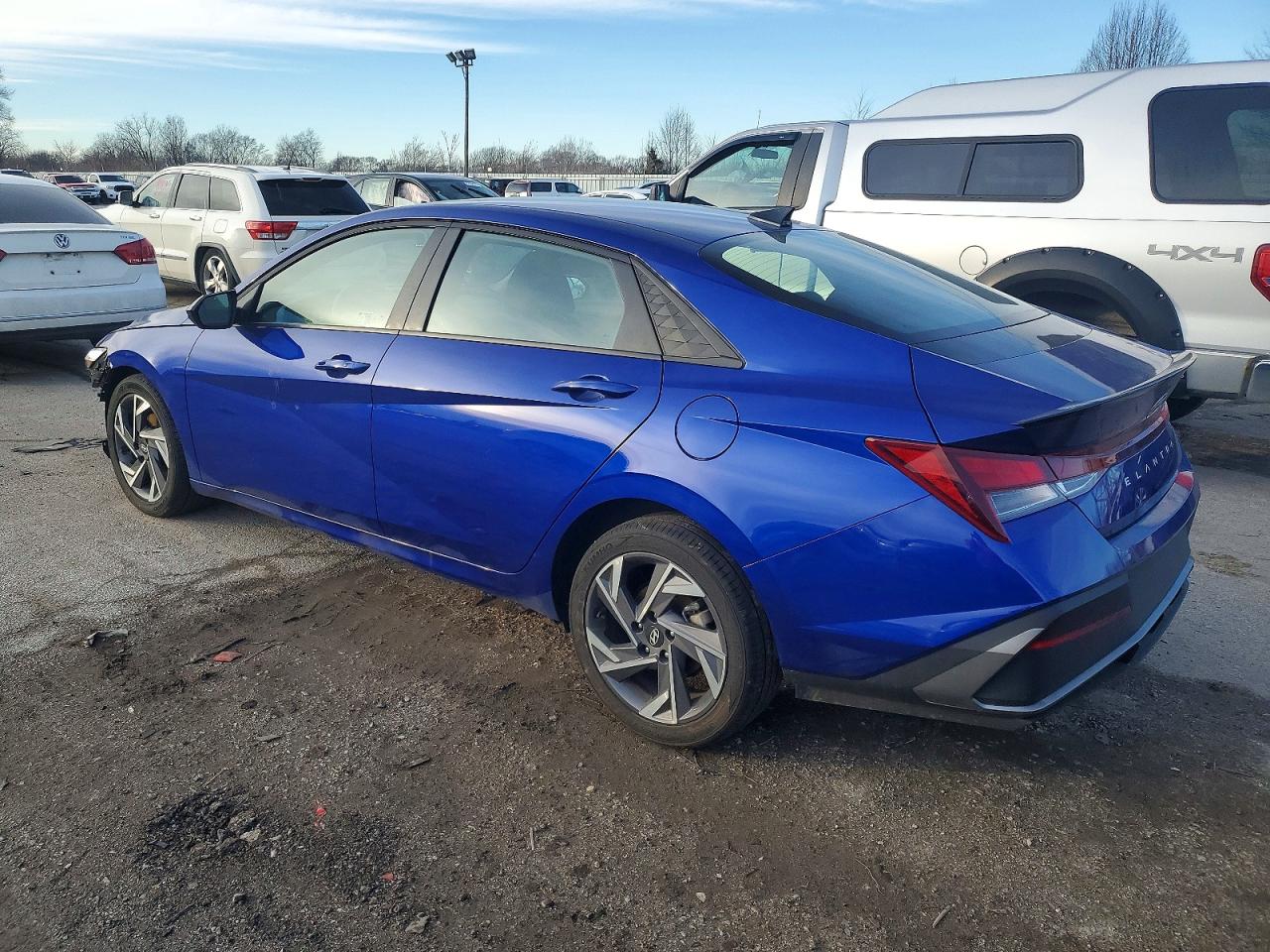 2025 HYUNDAI ELANTRA SEL SPORT photo 2